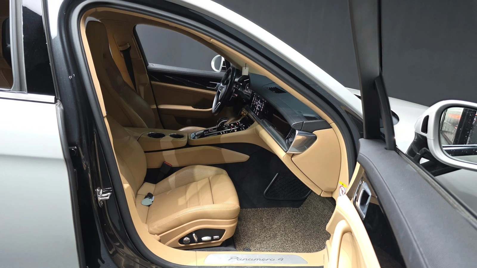Porsche Panamera 3.0 AWD, снимка 11 - Автомобили и джипове - 55539558