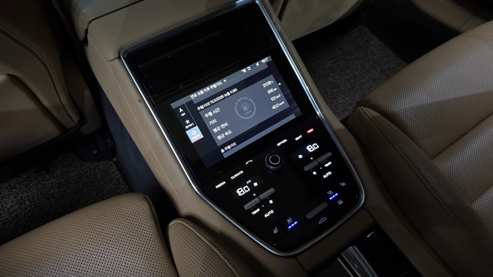 Porsche Panamera 3.0 AWD, снимка 14 - Автомобили и джипове - 55539558