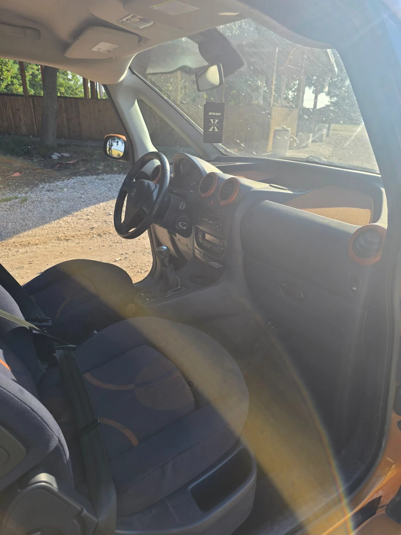 Peugeot 1007, снимка 9 - Автомобили и джипове - 55632501