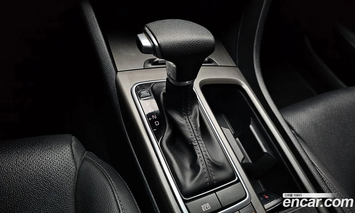 Kia K5 2.0 Luxury, снимка 9 - Автомобили и джипове - 55669049