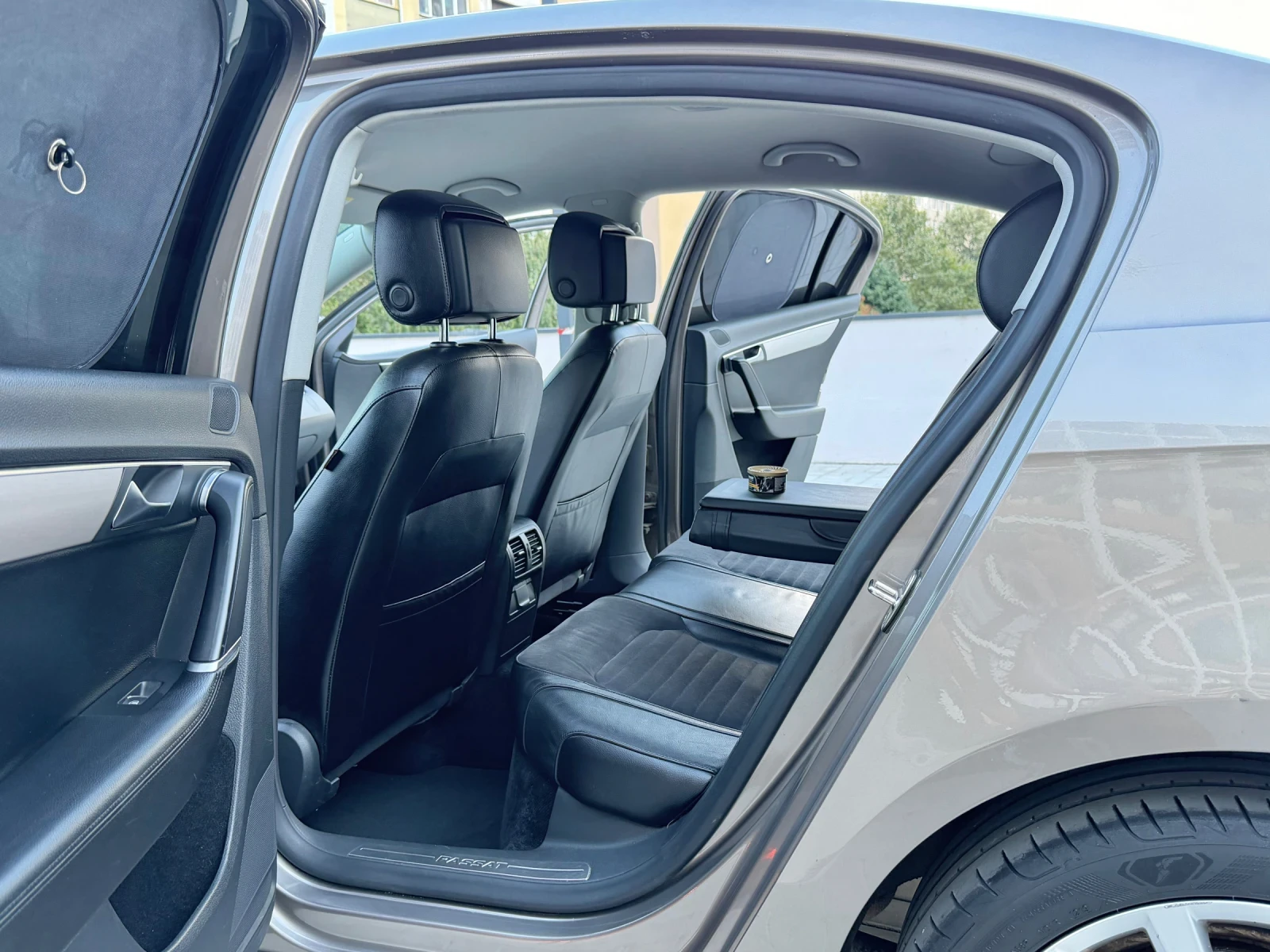 VW Passat 1.8 TFSl DSG 2012г, снимка 14 - Автомобили и джипове - 55955081