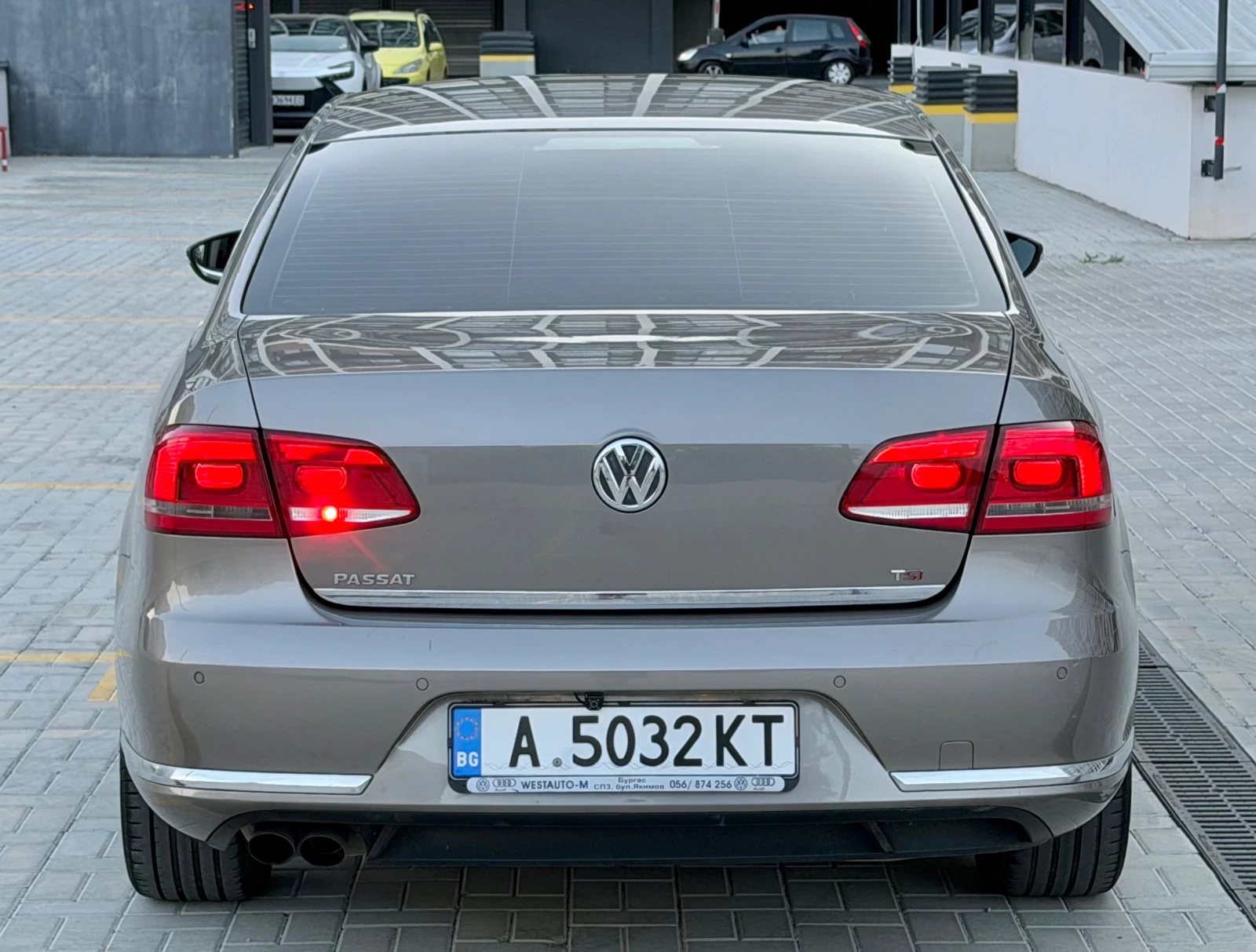 VW Passat 1.8 TFSl DSG 2012г, снимка 6 - Автомобили и джипове - 55955081