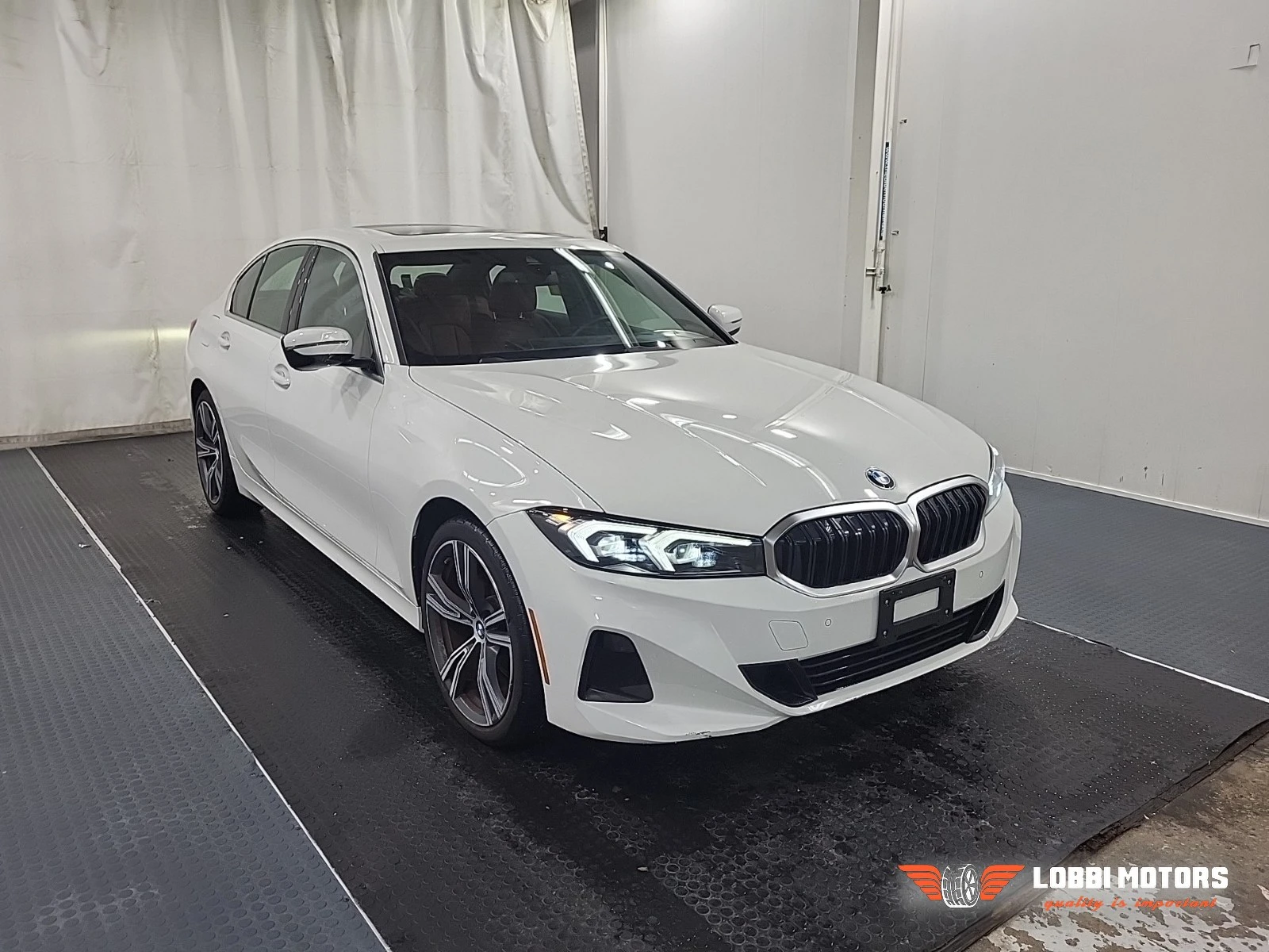 BMW 330, снимка 2 - Автомобили и джипове - 56069474