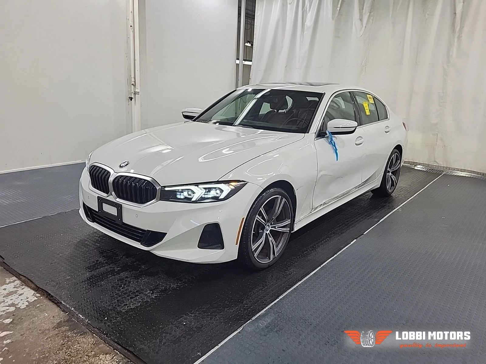 BMW 330
