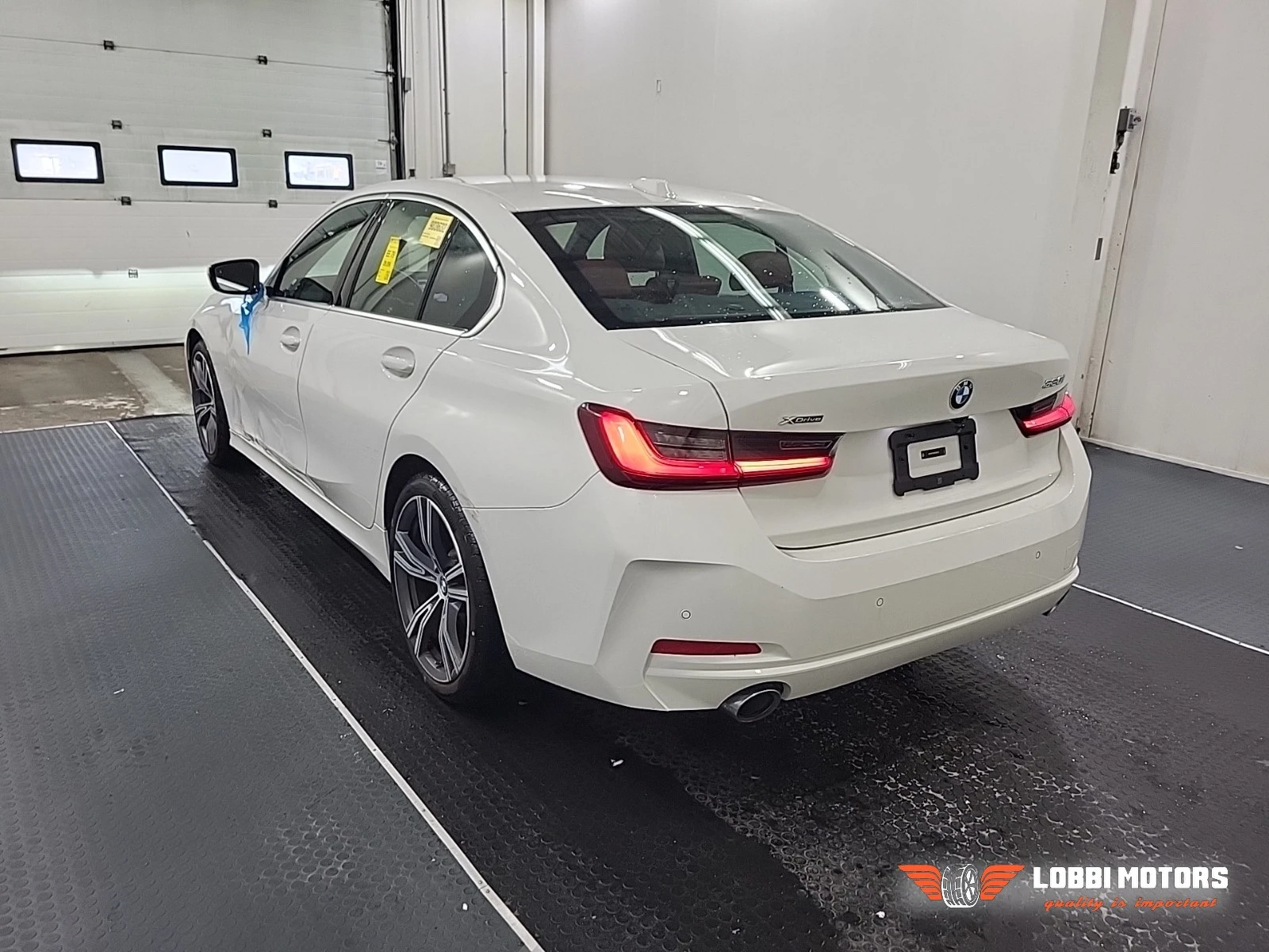 BMW 330, снимка 4 - Автомобили и джипове - 56069474