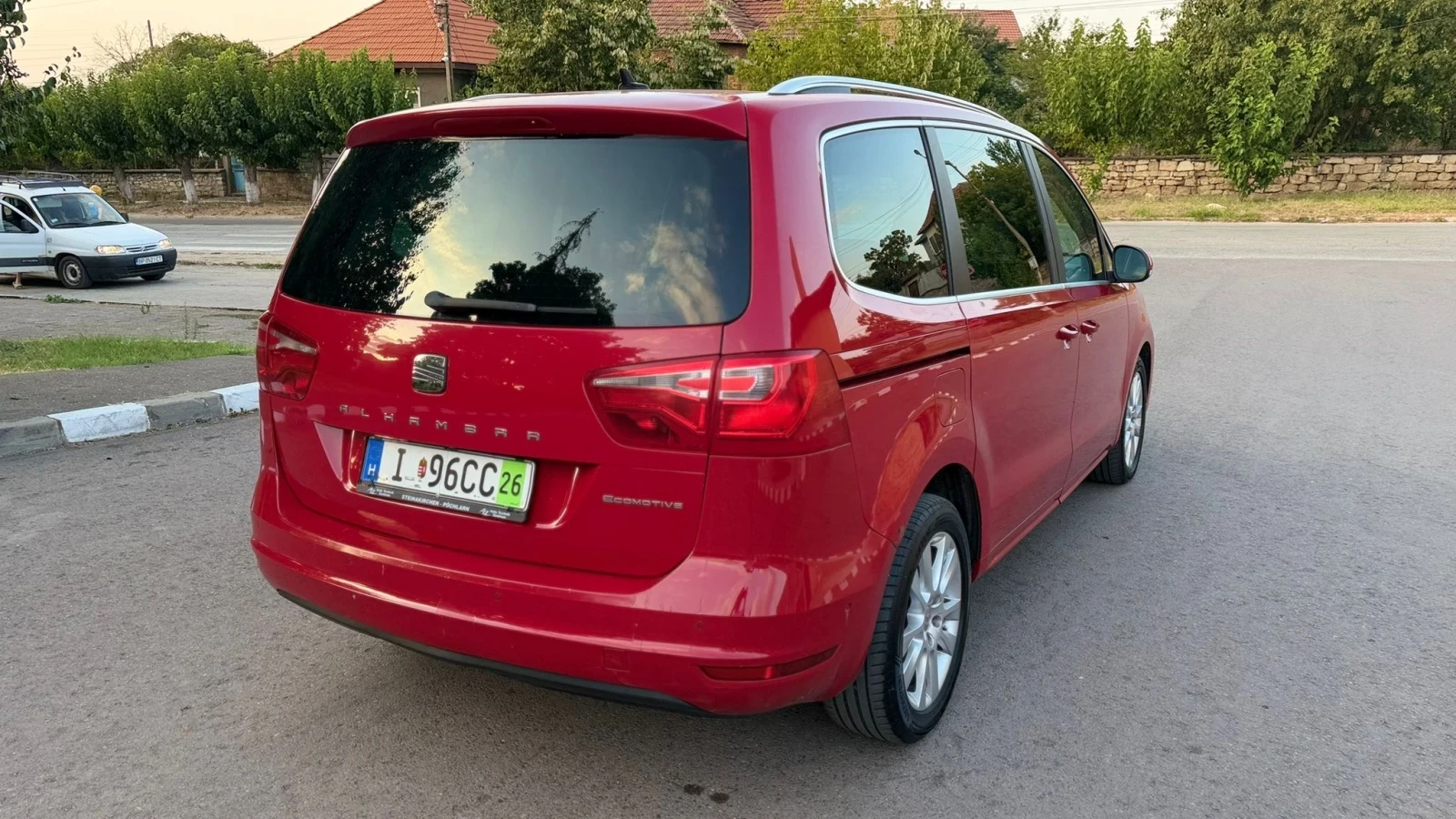 Seat Alhambra 2.0TDI FULL ЛИЗИНГ, снимка 3 - Автомобили и джипове - 56110321