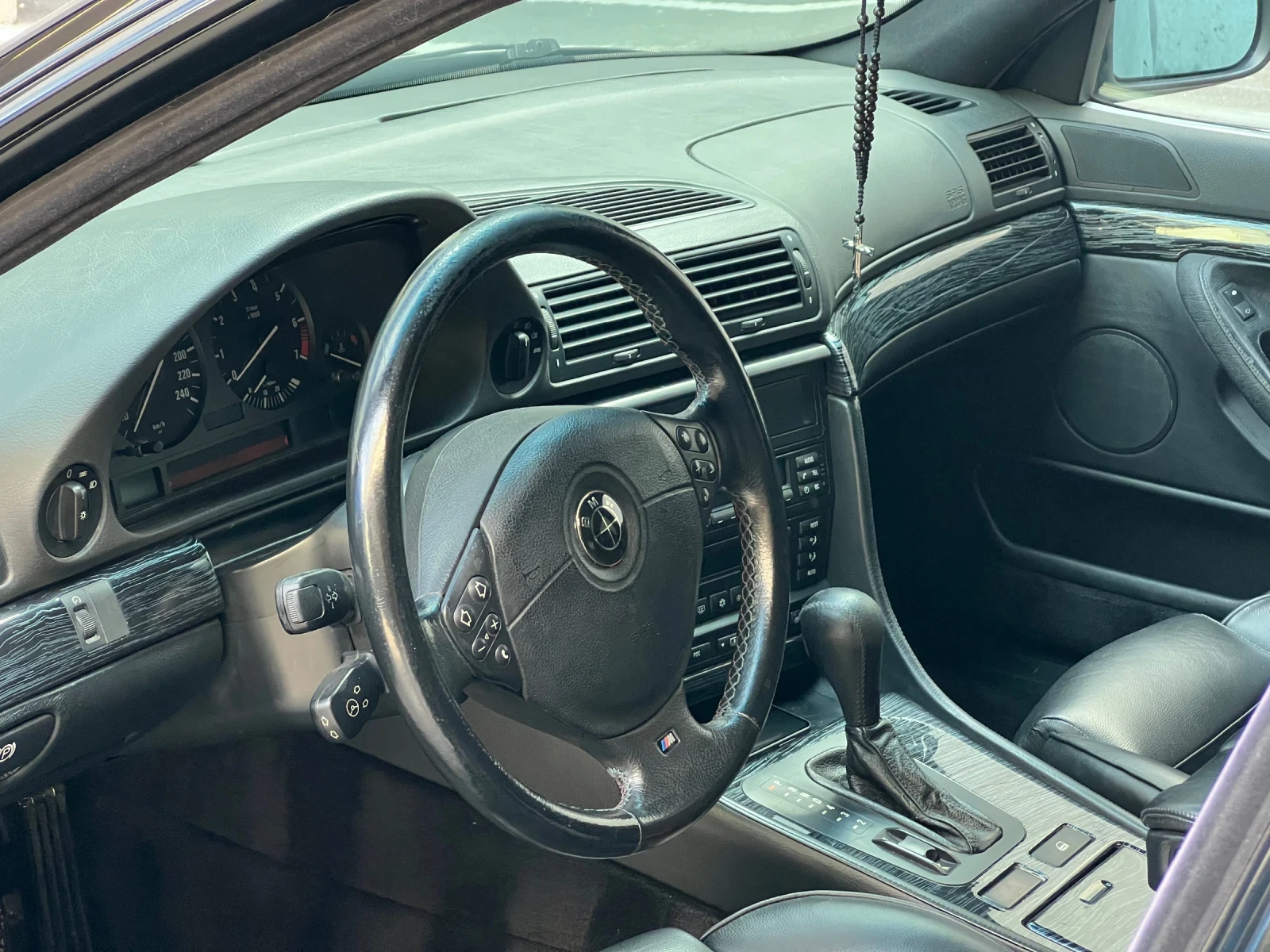BMW 740 i, снимка 7 - Автомобили и джипове - 56430580