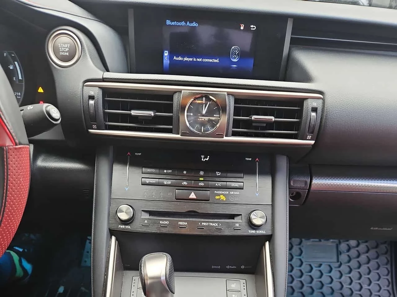 Lexus IS 300  * CARFAX * ����� �� ����������� | Mobile.bg � ����������� 9