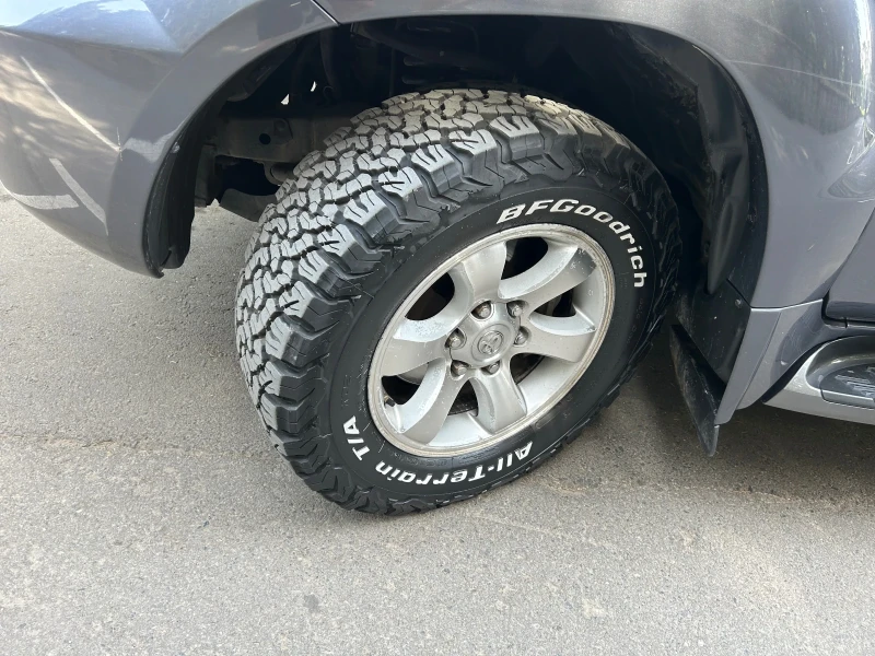 Toyota Land cruiser 3.0 D4D 7+ 1м, снимка 5 - Автомобили и джипове - 48226730