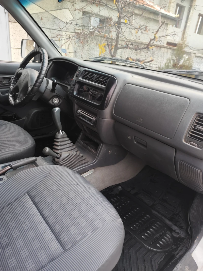 Mitsubishi L200 2.5 Diesel, снимка 11 - Автомобили и джипове - 48070589