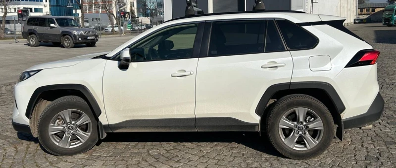 Toyota Rav4 Excutive, снимка 7 - Автомобили и джипове - 49305759