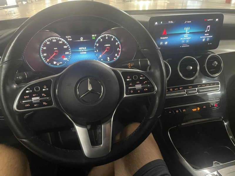 Mercedes-Benz GLC 300 4MATIC AMG package, снимка 9 - Автомобили и джипове - 52283938