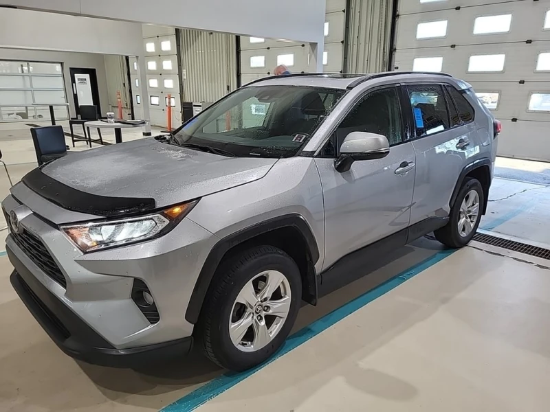 Toyota Rav4 * XLE * CARFAX * 