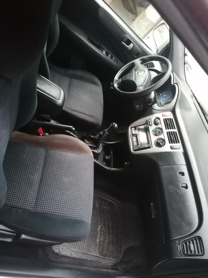 Honda Hr-v 4x4, снимка 11 - Автомобили и джипове - 53056953