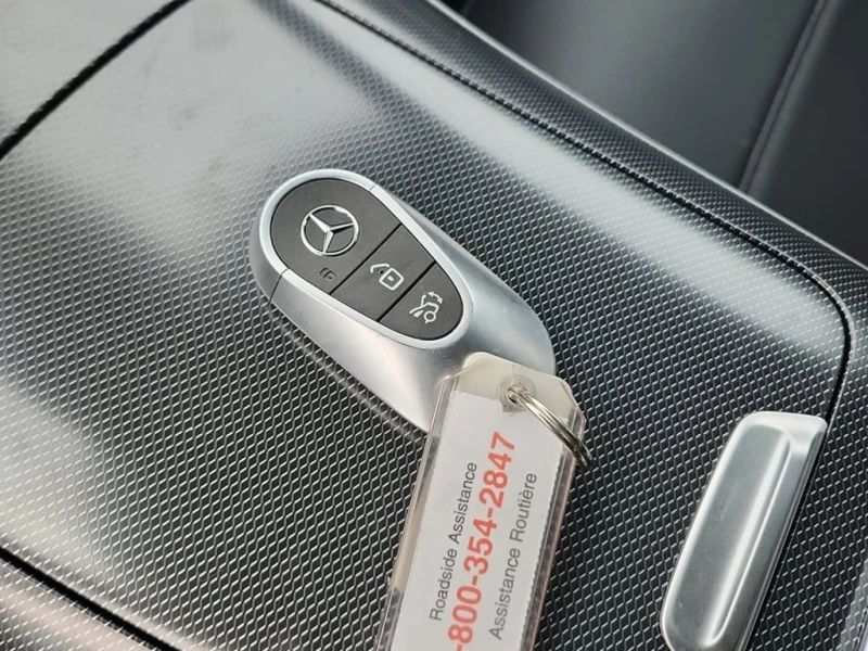 Mercedes-Benz GLC 300 * CARFAX * ПАНОРАМА* ПОДГРЕВИ* , снимка 12 - Автомобили и джипове - 53326588