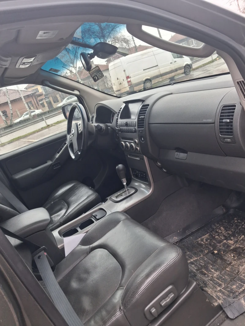 Nissan Pathfinder, снимка 7 - Автомобили и джипове - 53486478