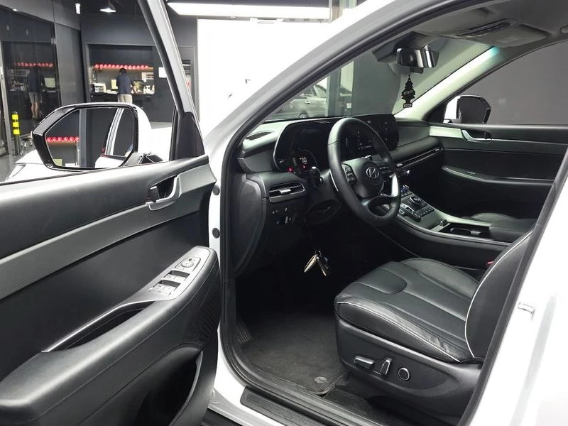 Hyundai Palisade 3.8 Automatic, снимка 10 - Автомобили и джипове - 55844308