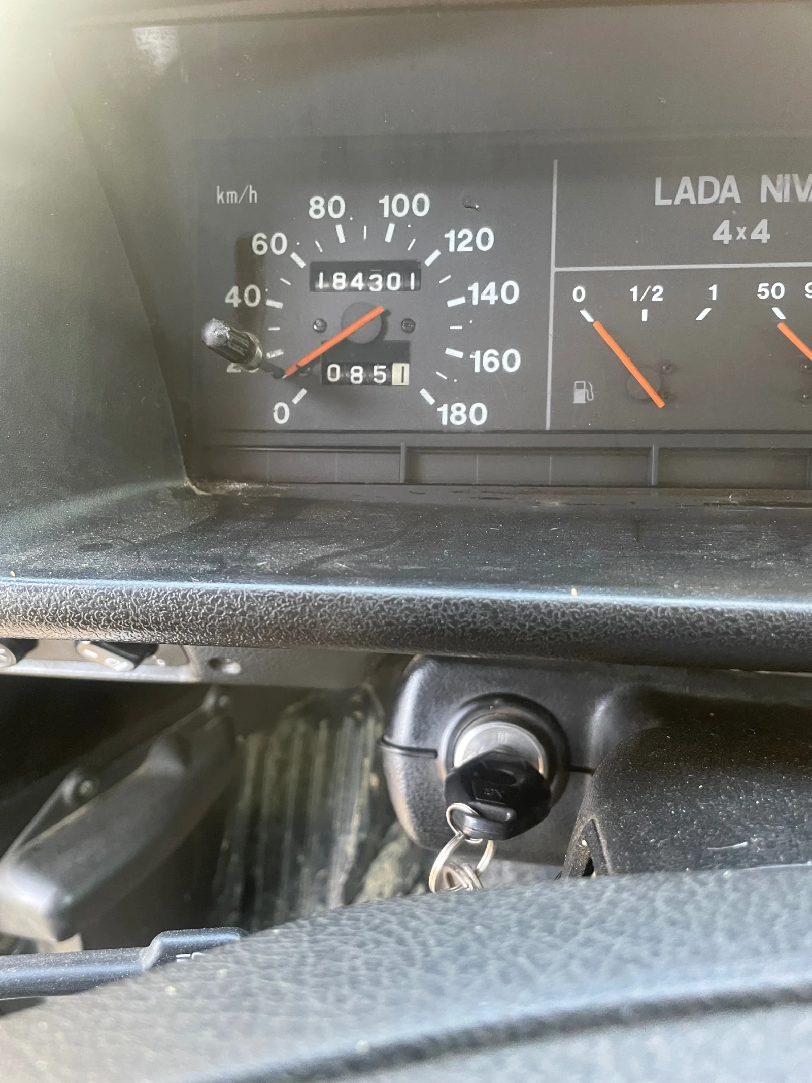 Lada Niva, снимка 2 - Автомобили и джипове - 53728322