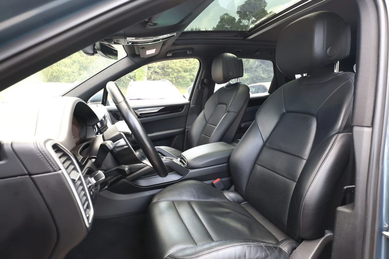 Porsche Cayenne 3.0 V6 Turbo, снимка 6 - Автомобили и джипове - 53769495