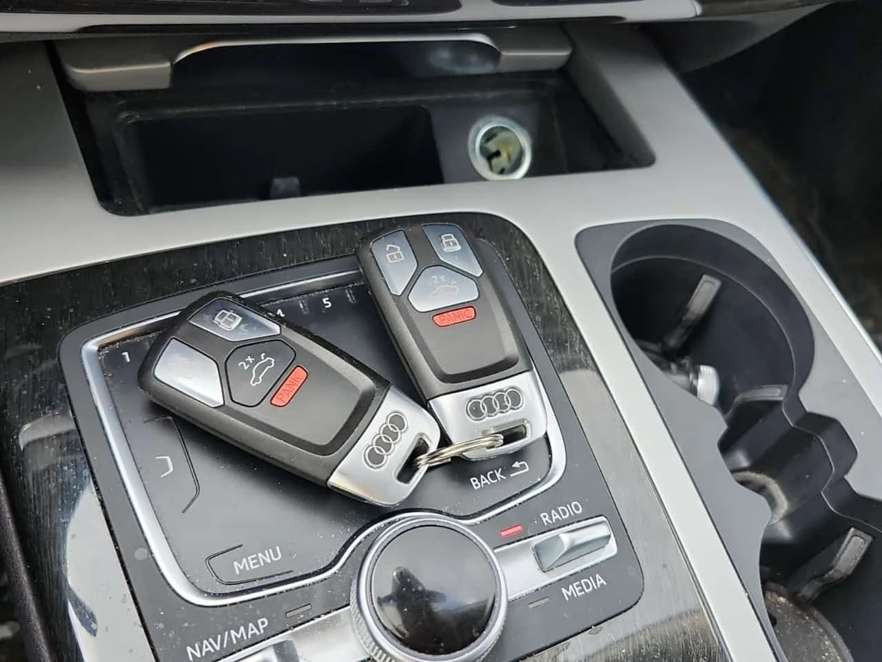 Audi Q7 PROGRESSIV | PANO| ПОДГРЕВ | 360 | BOSE, снимка 8 - Автомобили и джипове - 53820043