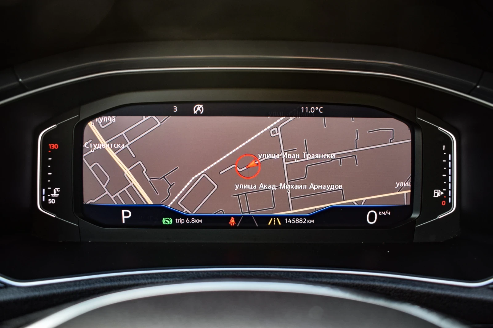 VW T-Roc 1.5 TSI Digital/Keyless, снимка 12 - Автомобили и джипове - 53999613