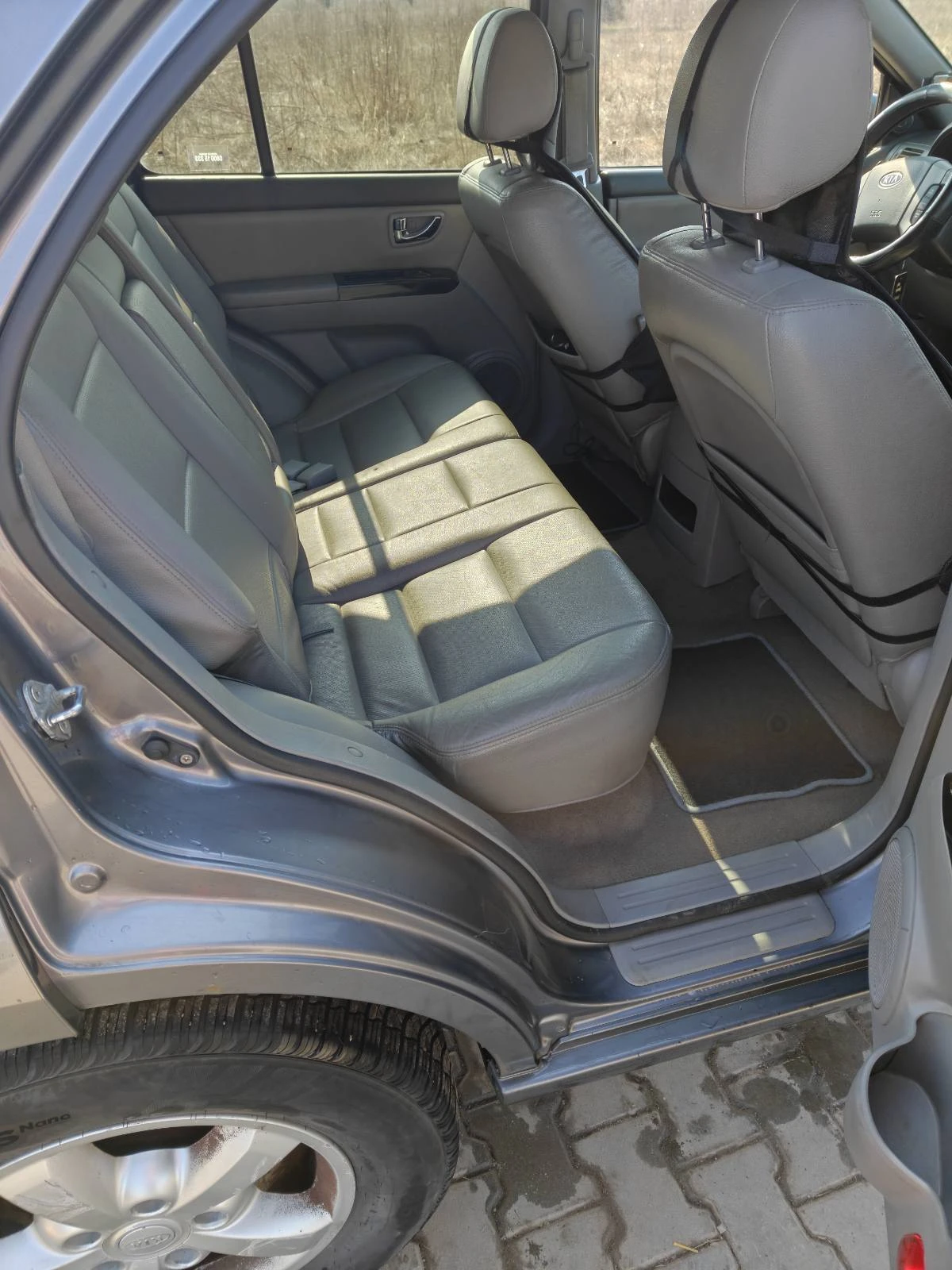 Kia Sorento 2.5 EX 4х4, снимка 12 - Автомобили и джипове - 54008423