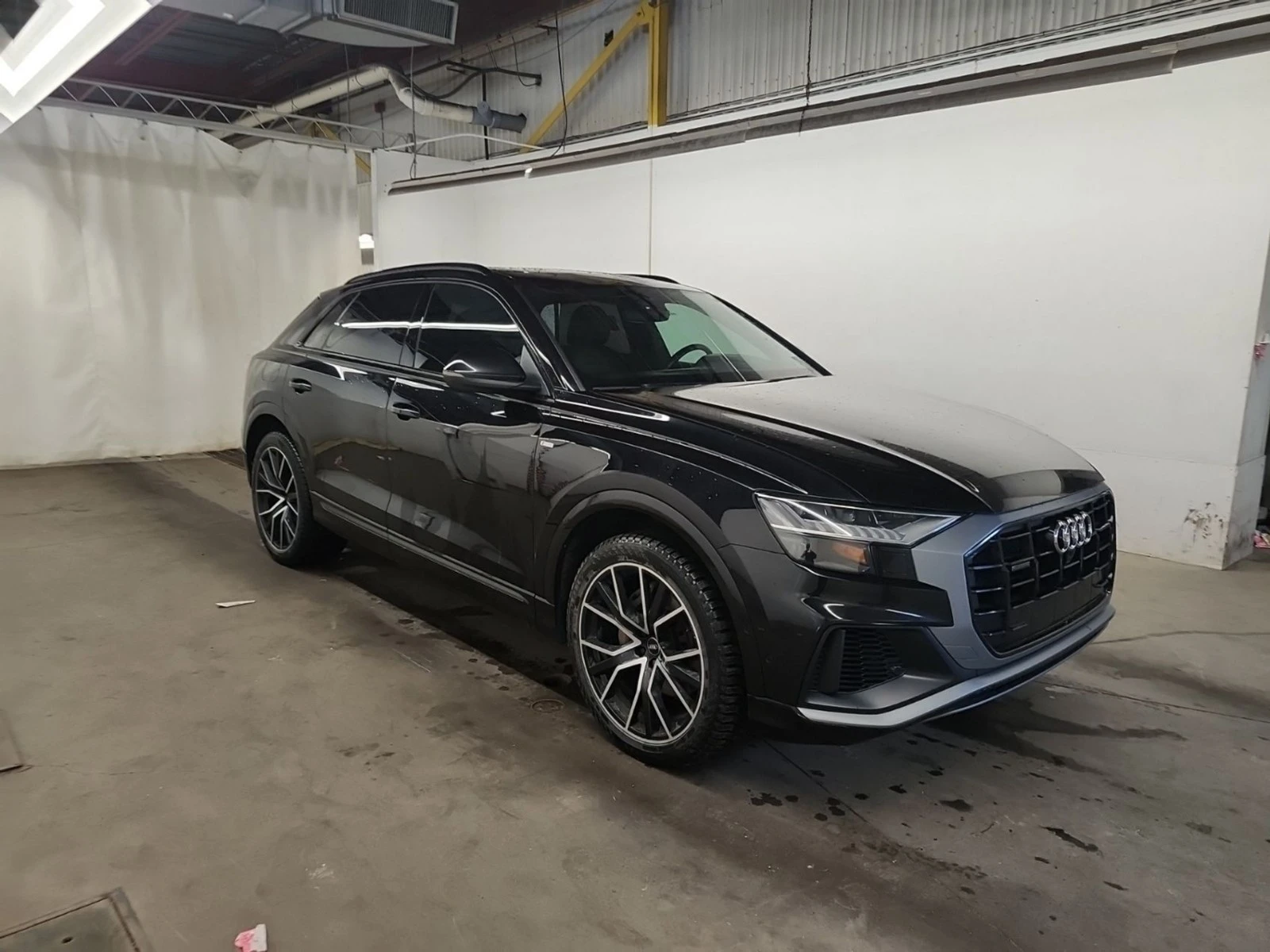 Audi Q8 TECHNIK* PANO* СЛ.ЛЕНТИ* ПОДГРЕВ, снимка 3 - Автомобили и джипове - 54334591