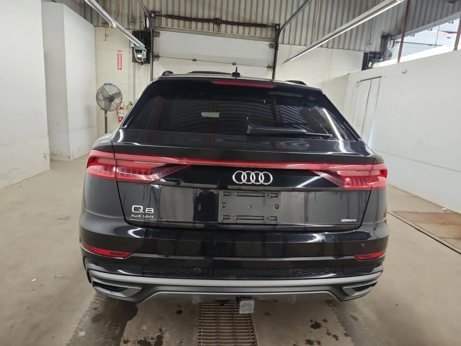 Audi Q8 TECHNIK* PANO* СЛ.ЛЕНТИ* ПОДГРЕВ, снимка 5 - Автомобили и джипове - 54334591