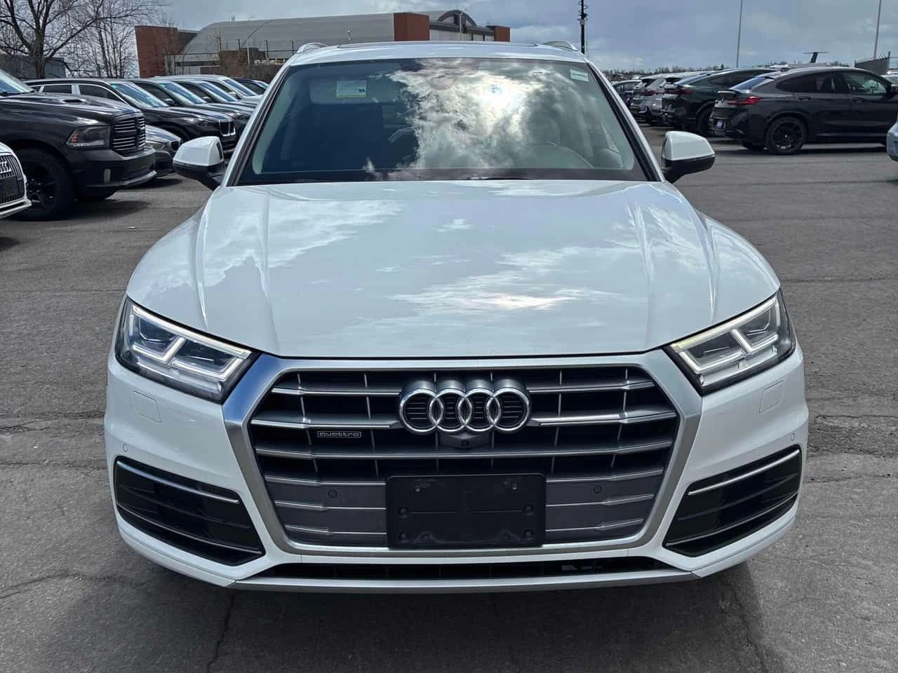 Audi Q5  Technik / 360 / LED / B&O / AMBIENT / АВТОКРЕДИТ, снимка 6 - Автомобили и джипове - 54599531