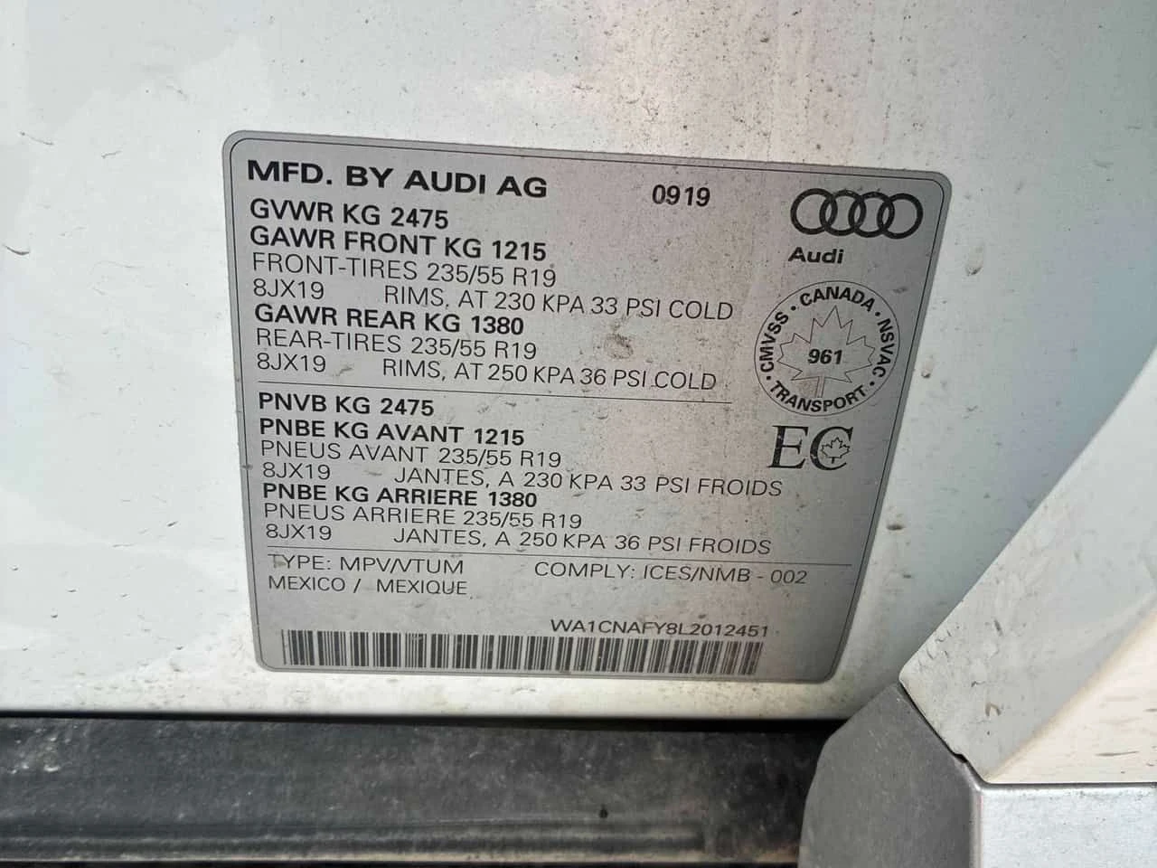 Audi Q5  Technik / 360 / LED / B&O / AMBIENT / АВТОКРЕДИТ, снимка 10 - Автомобили и джипове - 54599531