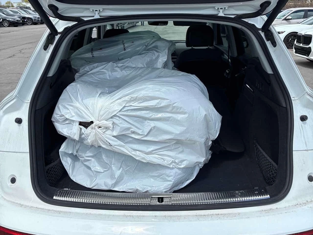 Audi Q5  Technik / 360 / LED / B&O / AMBIENT / АВТОКРЕДИТ, снимка 16 - Автомобили и джипове - 54599531