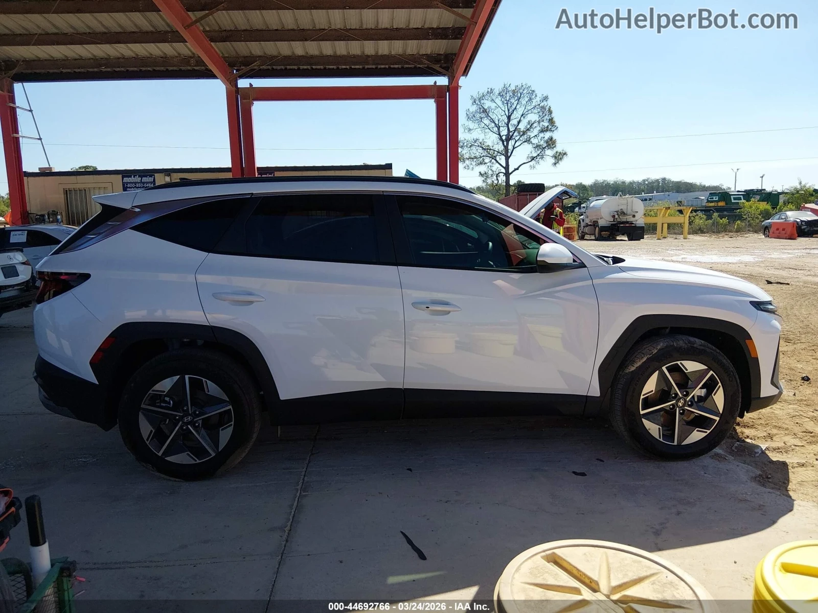 Hyundai Tucson 1000KM * НОВА* ЦЕНА ДО БГ, снимка 8 - Автомобили и джипове - 54884463