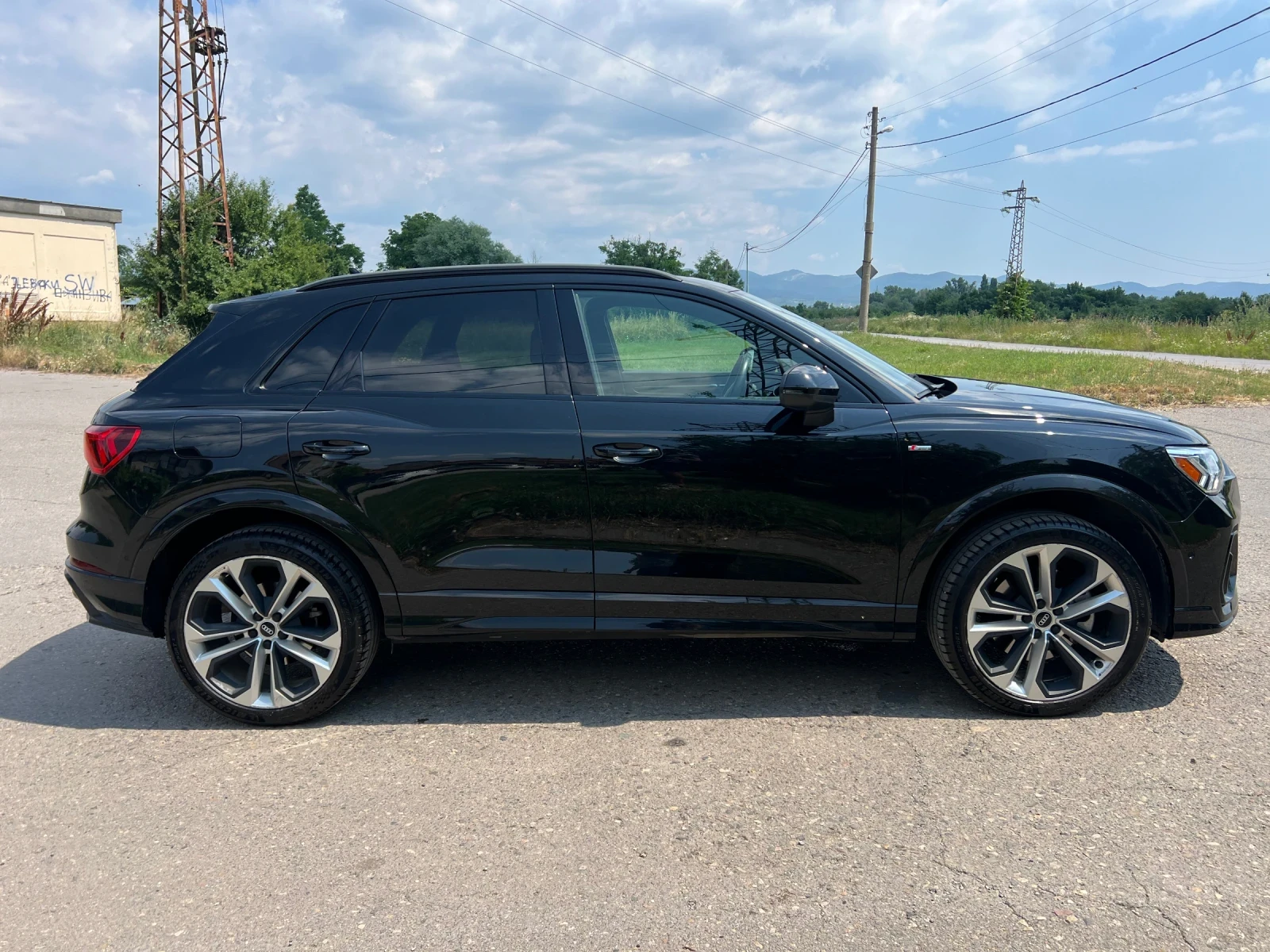 Audi Q3 45 TFSI, снимка 8 - Автомобили и джипове - 55713341