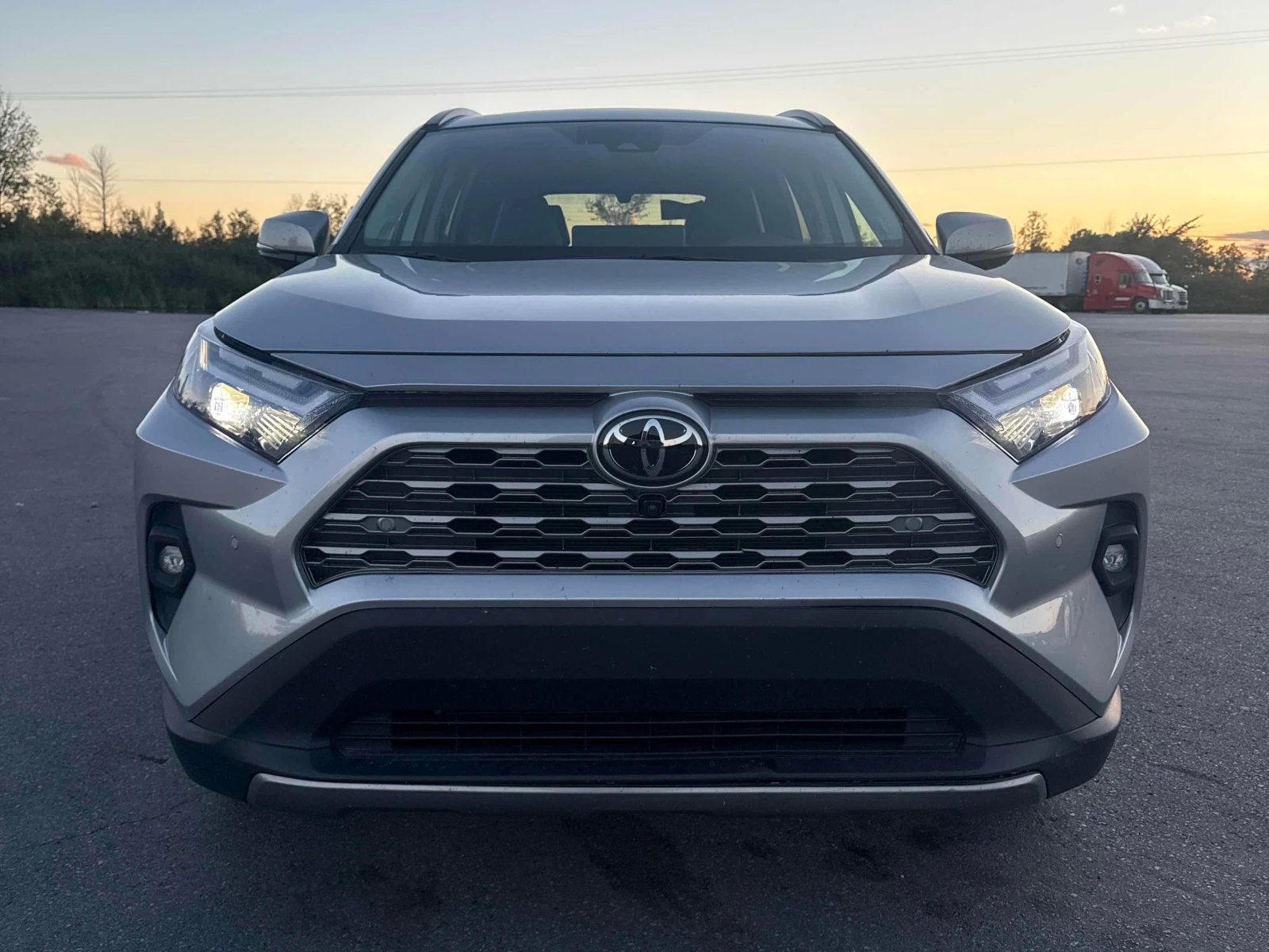 Toyota Rav4 * Limited * CARFAX * ОПЦИЯ ЗА ФИНАНСИРАНЕ, снимка 6 - Автомобили и джипове - 55879805
