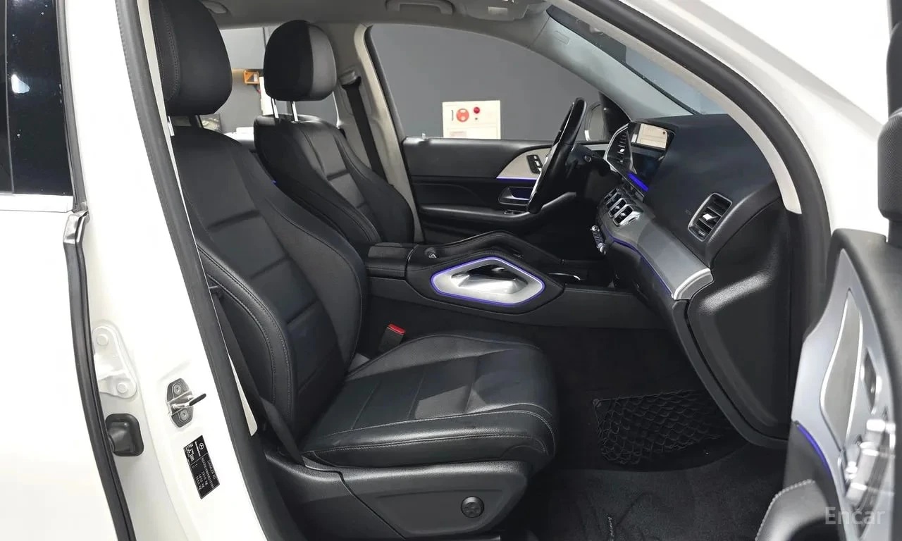 Mercedes-Benz GLE 300 * 4MATIC * АВТОКРЕДИТ БЕЗ ПЪРВОНАЧАЛНА ВНОСКА, снимка 11 - Автомобили и джипове - 55940990