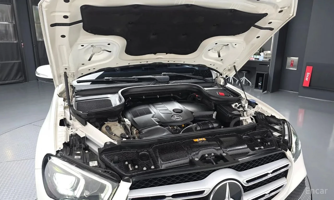 Mercedes-Benz GLE 300 * 4MATIC * АВТОКРЕДИТ БЕЗ ПЪРВОНАЧАЛНА ВНОСКА, снимка 17 - Автомобили и джипове - 55940990