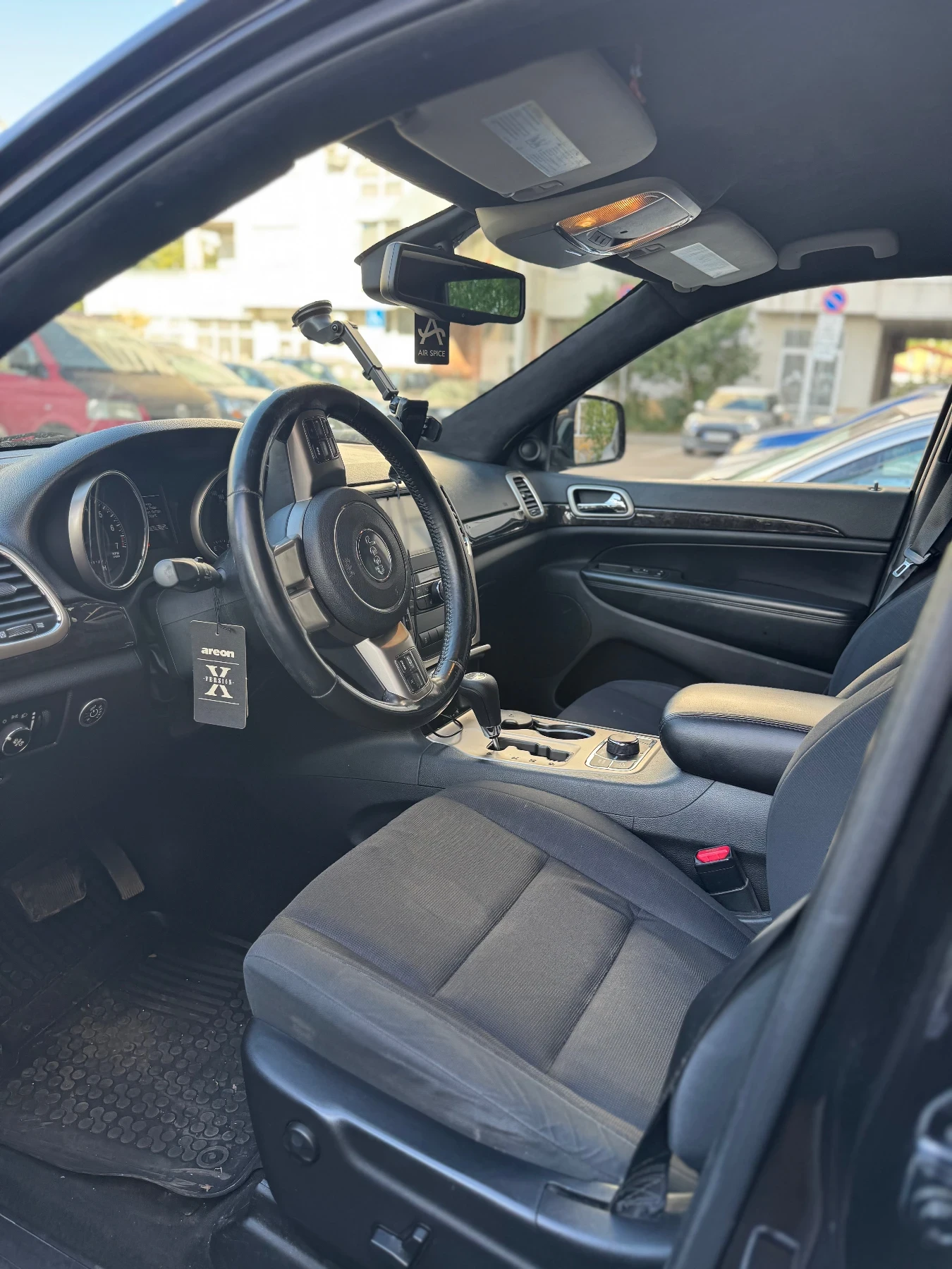 Jeep Grand cherokee, снимка 9 - Автомобили и джипове - 55952974