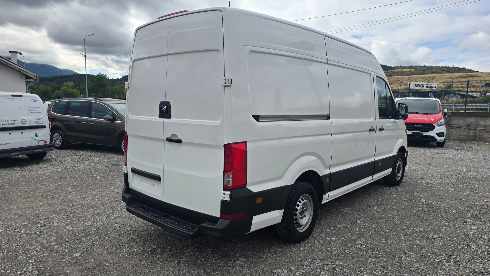 VW Crafter 2.0TDI-Нов внос - изображение 9