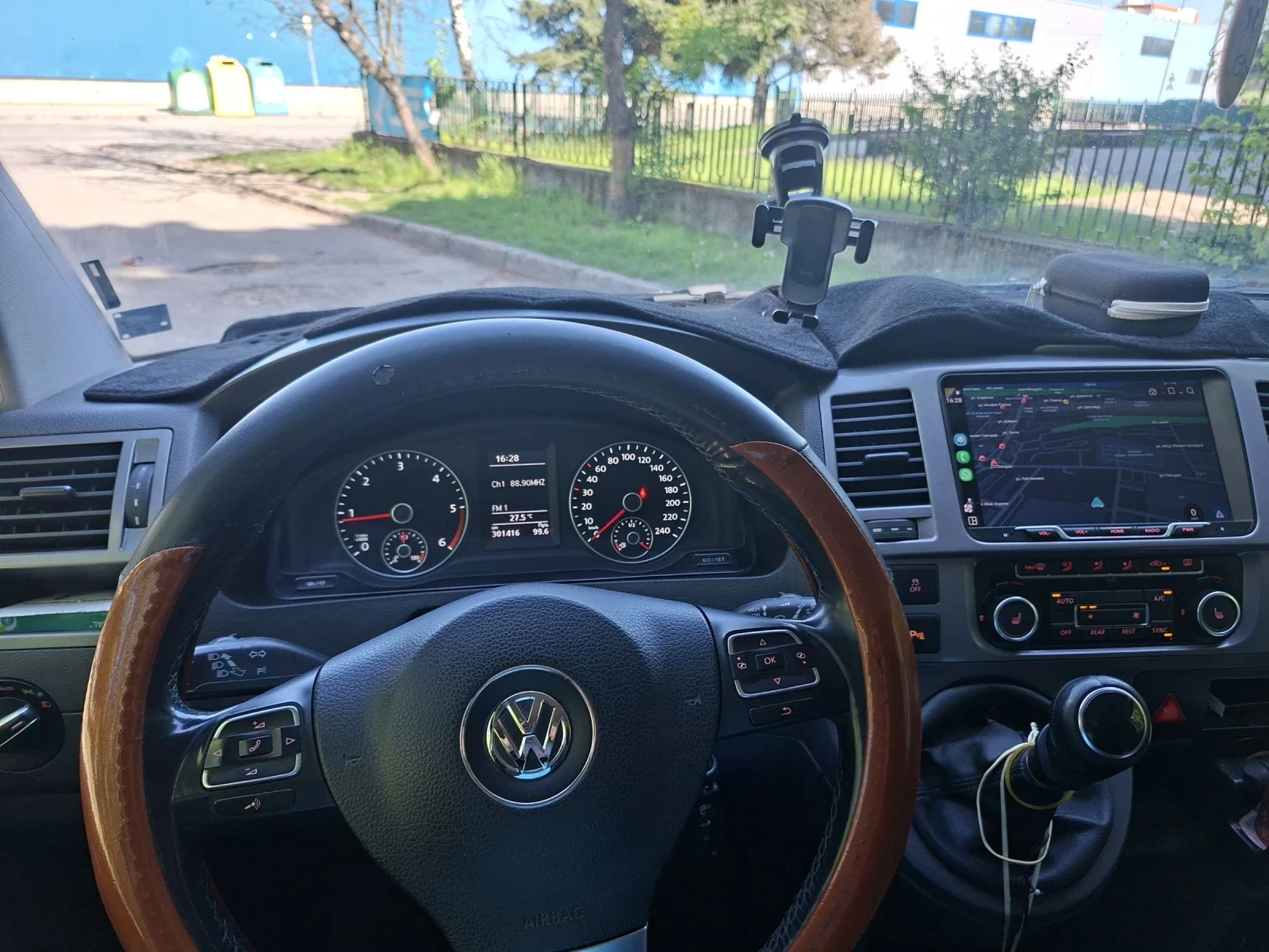 VW Caravelle, снимка 5 - Бусове и автобуси - 54321385