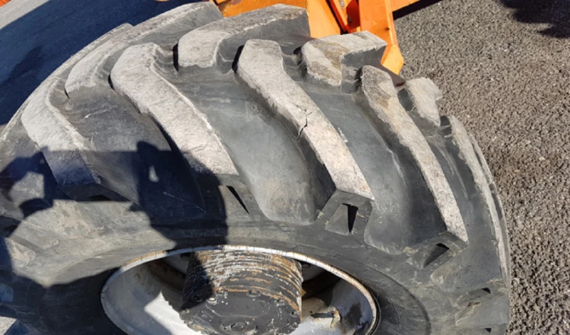 Автовишка Друга марка JLG 120SXJ  4х4х4, снимка 12 - Индустриална техника - 49705727