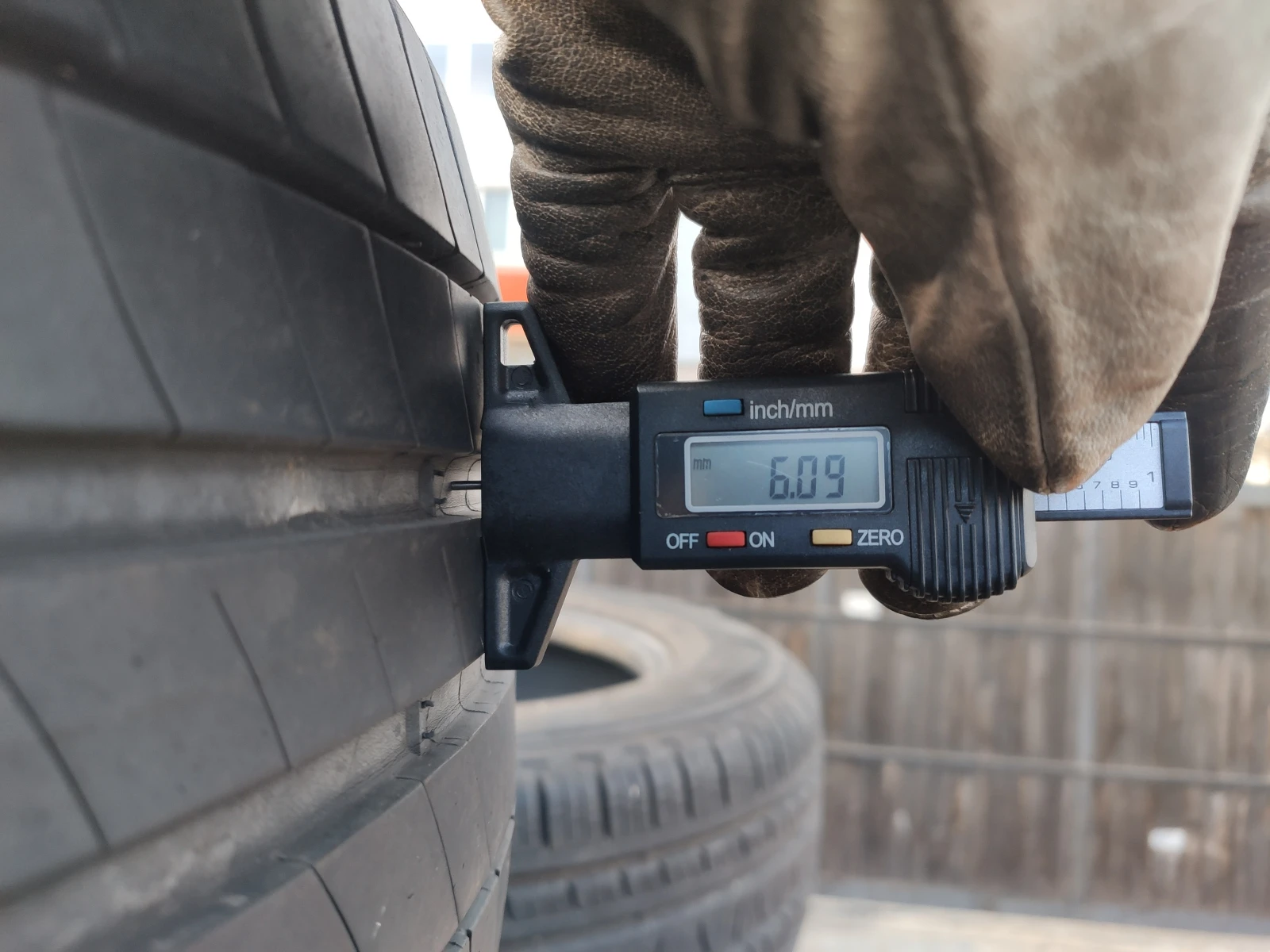  215/45R17 | Mobile.bg   6