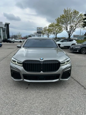 BMW 750 xDrive * ДИСТРОНИК * HARMAN KARDON * CARFAX, снимка 1
