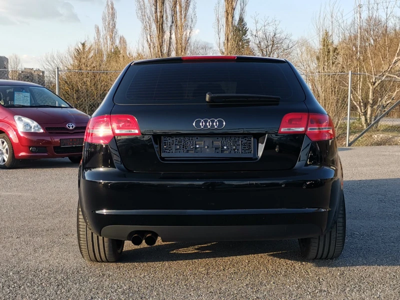 Audi A3 1.8T Sportback Swiss, снимка 4 - Автомобили и джипове - 44975319