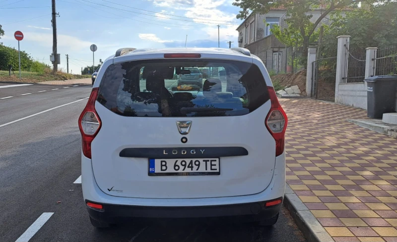 Dacia Lodgy 1.5 dci 107hp , снимка 4 - Автомобили и джипове - 46592181