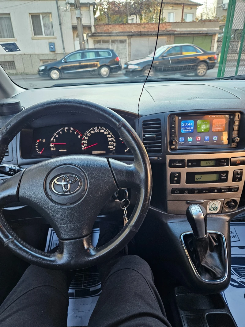 Toyota Corolla verso 1.8VVT-I 135 к.с, снимка 11 - Автомобили и джипове - 47843007