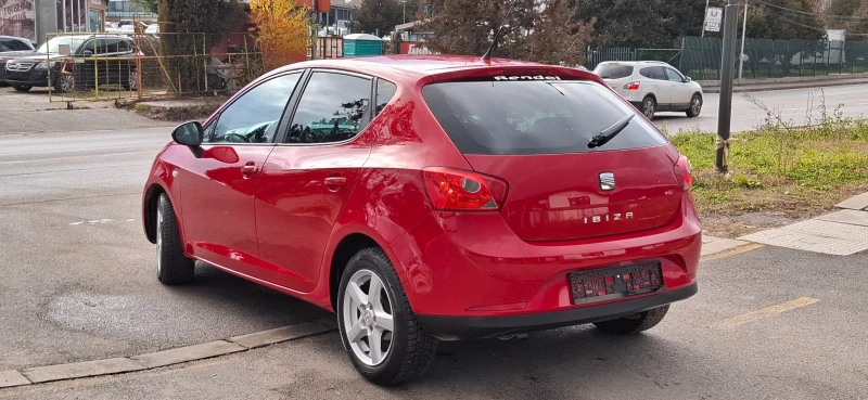 Seat Ibiza 1.4 Климатроник  Като Нова, снимка 6 - Автомобили и джипове - 48072140