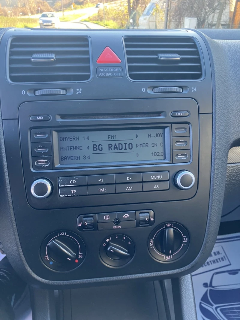 VW Golf 5 , снимка 6 - Автомобили и джипове - 52877542