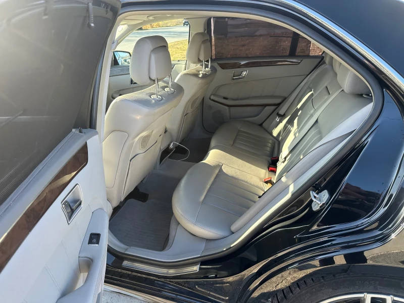 Mercedes-Benz E 350, снимка 9 - Автомобили и джипове - 53169316