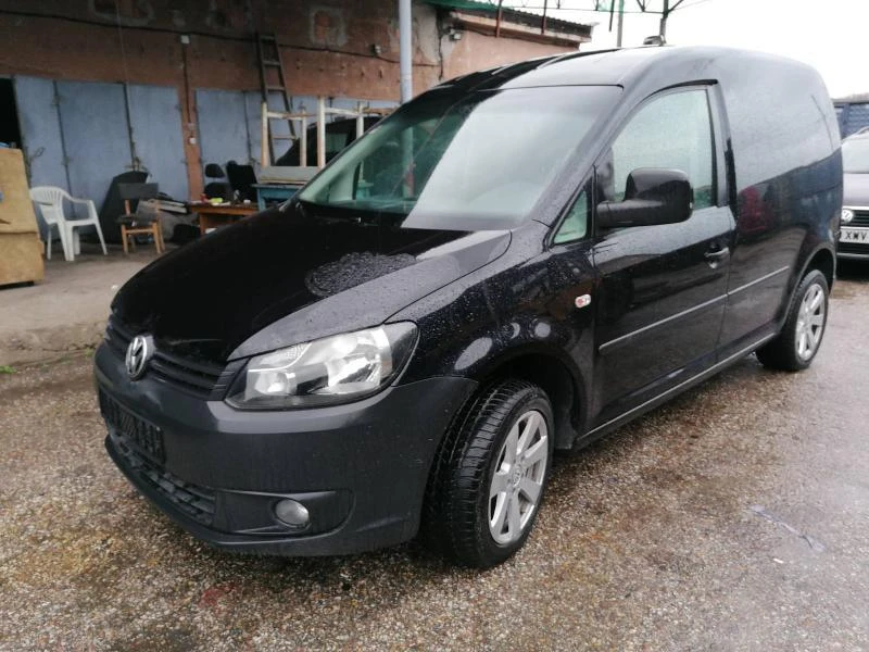 VW Caddy 1.6 TDI НА ЧАСТИ, снимка 3 - Автомобили и джипове - 47534885