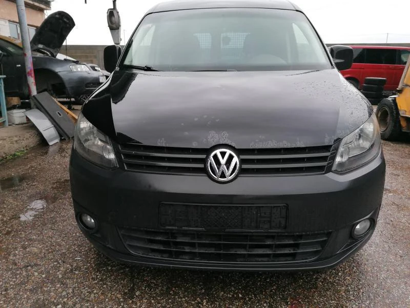 VW Caddy 1.6 TDI НА ЧАСТИ, снимка 2 - Автомобили и джипове - 47534885